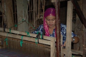 Cham muslim weaving