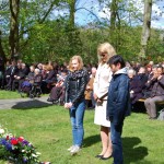 The deputy consul after laying the wreath.